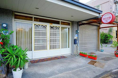 Spring Garden Homestay Хуалиен Сити Екстериор снимка